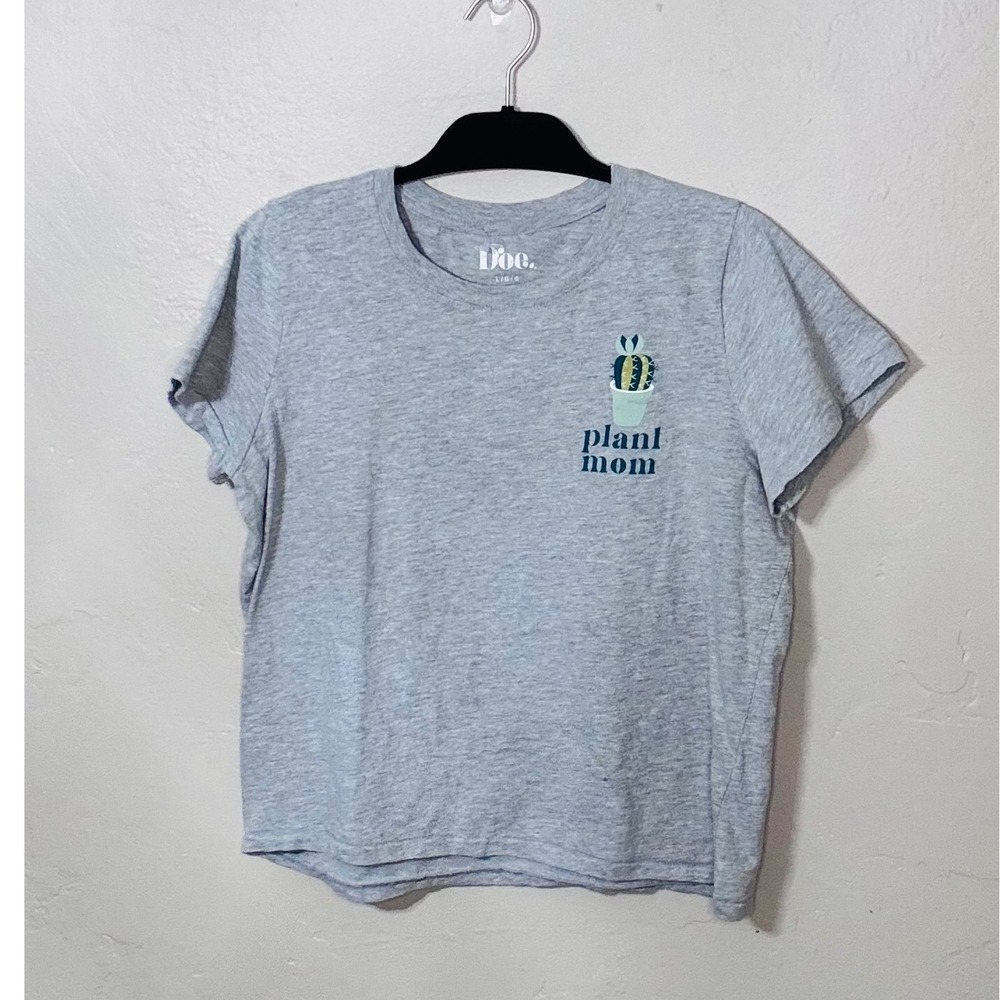 🌵Plant Mom Print T-Shirt (boy t style)